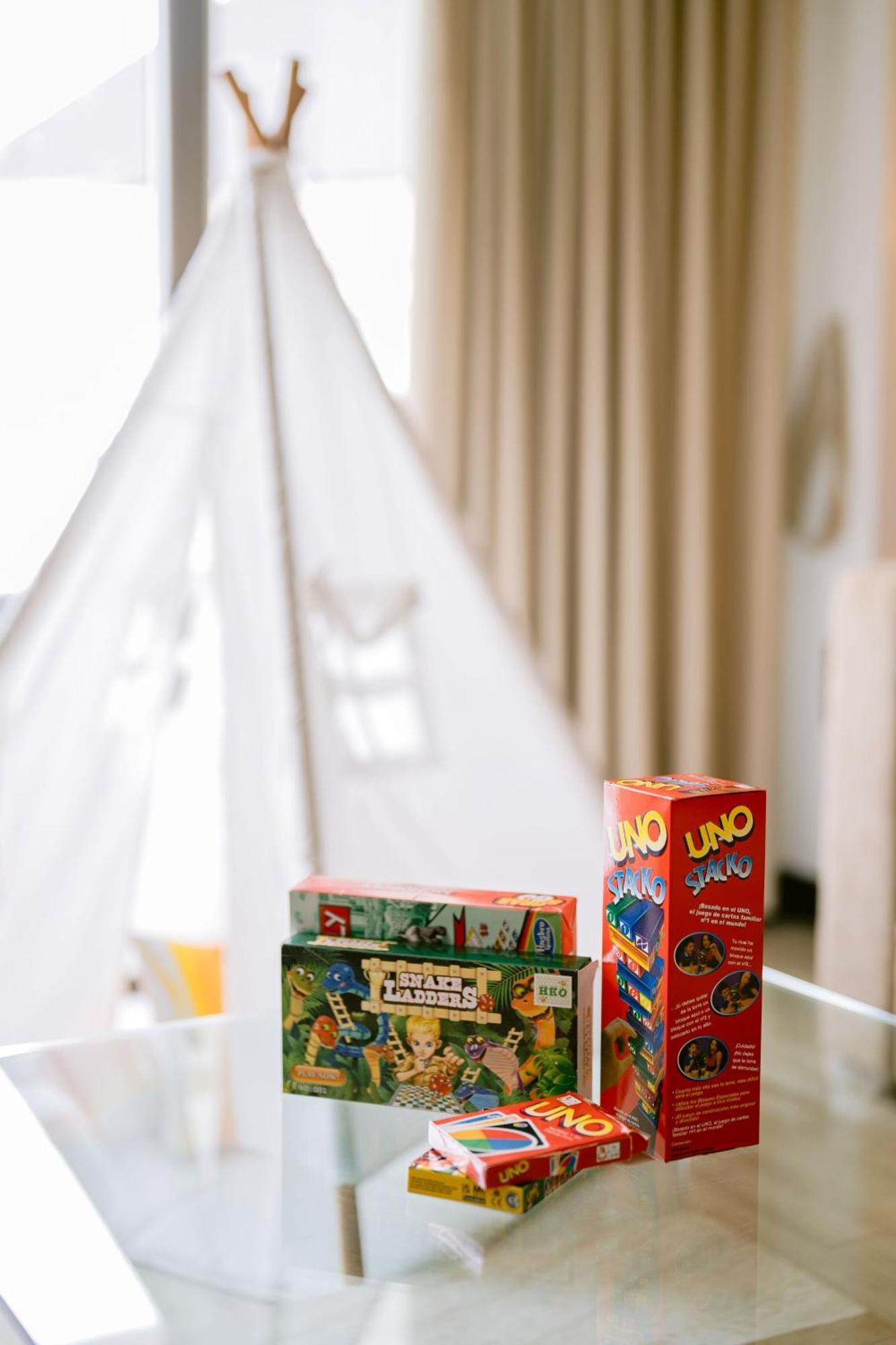 Family Suite Traditional Kids Games Wellness Activity